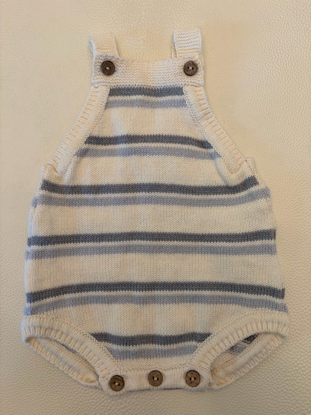 Quincy Mae Striped Knit Baby Romper in Cream and Light Blue, NWOT, 0-3mo